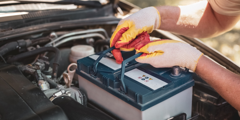 Signs That Your Vehicle Might Need Battery Replacement Services